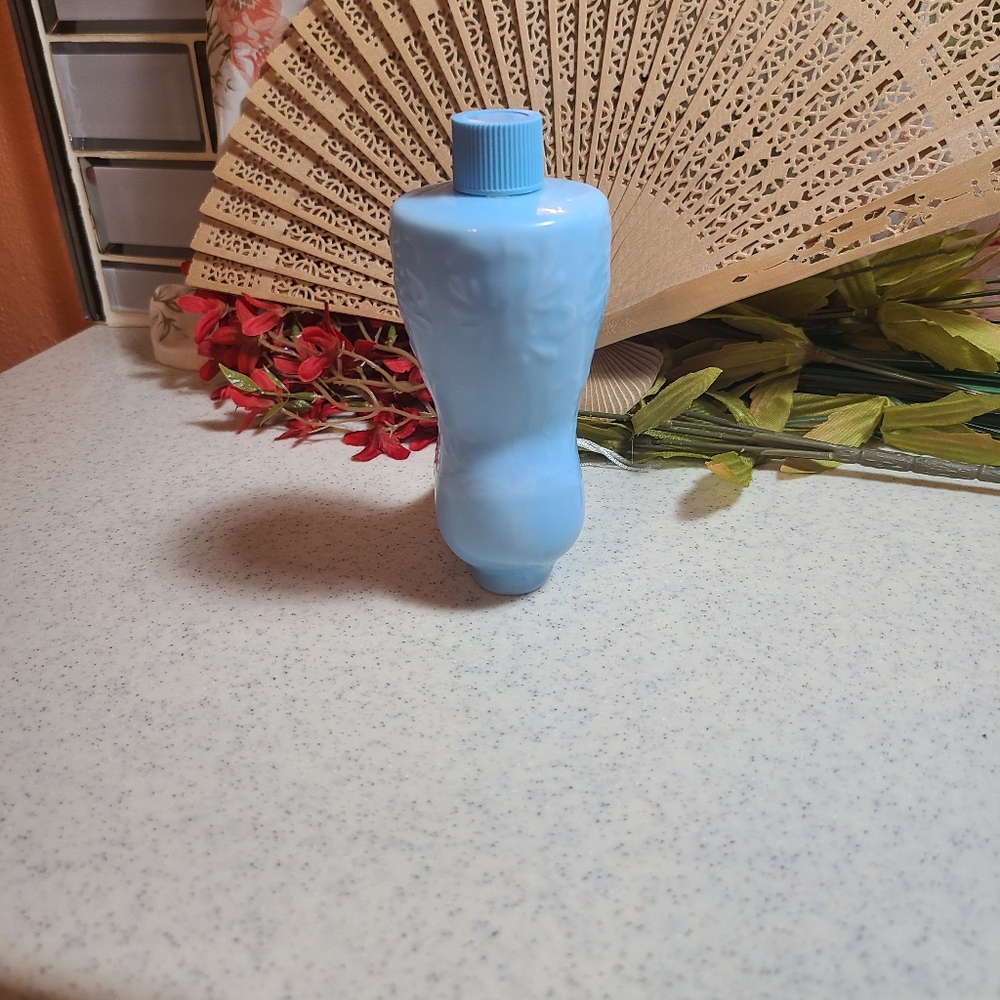 Light Blue Boot-Shaped Decorative Bottle AVON Collectible Bottle Empty - Picture 6 of 8